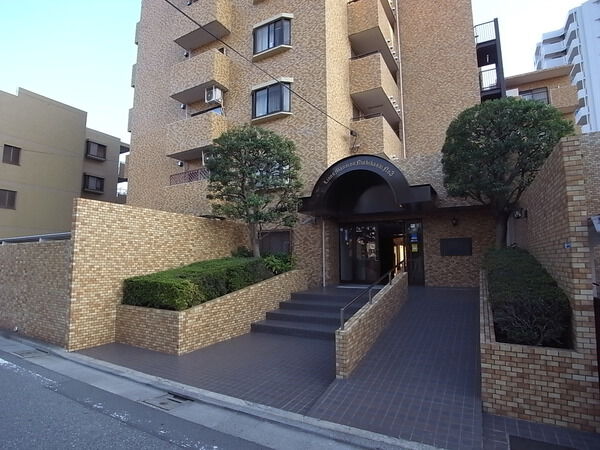 【ライオンズマンション西葛西第3】エントランス 【ライオンズマンション西葛西第3】エントランス