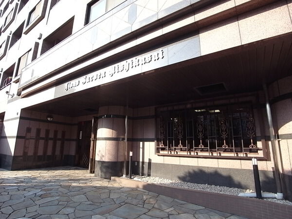 【ライオンズガーデン西葛西】エントランス 【ライオンズガーデン西葛西】エントランス