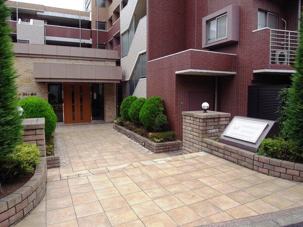 【ライオンズグローベル葛西並木通り】アプローチ 【ライオンズグローベル葛西並木通り】アプローチ