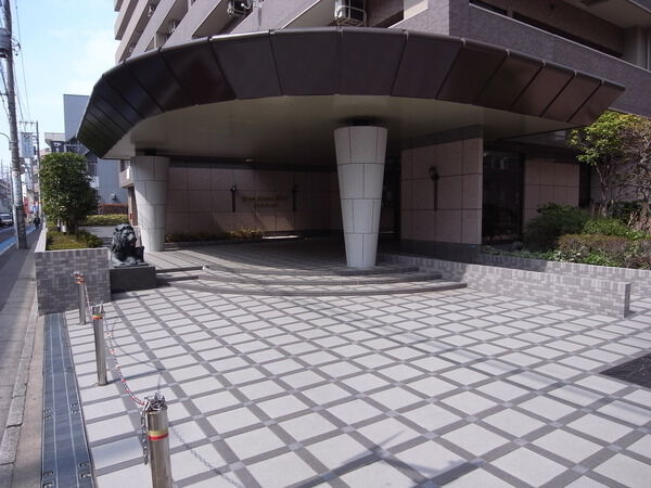 【ライオンズステーションプラザ西葛西】エントランス