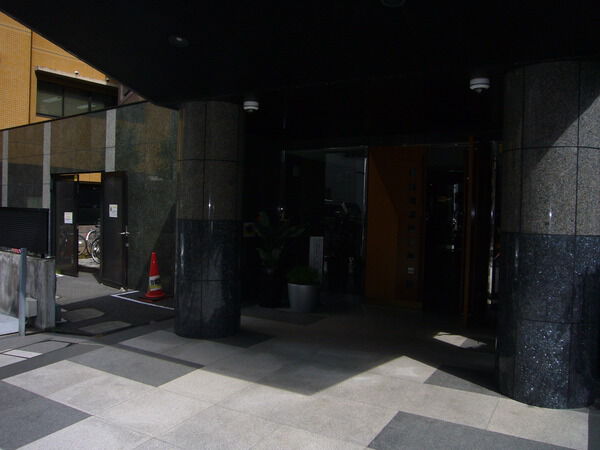 【レーベンハイム葛西ウェルビュー】エントランス