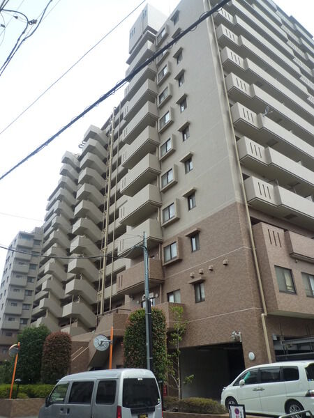 ファミールスクエア八王子
