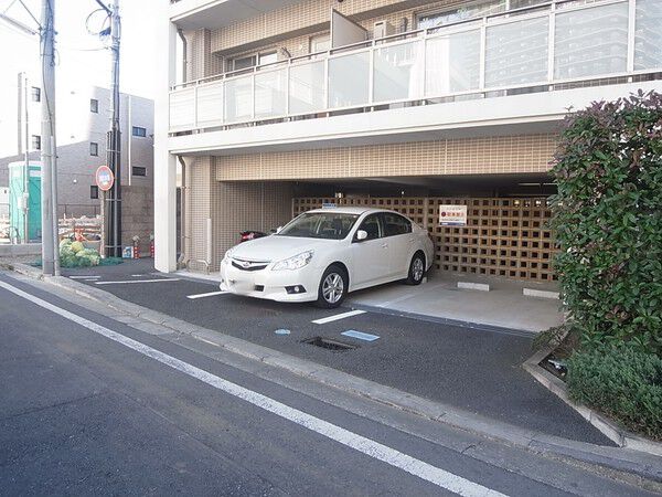 【ダイナシティ立川】駐車スペース