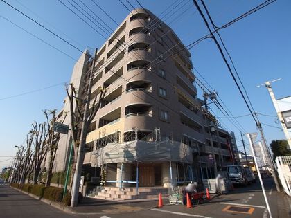 南東側から見た外観写真