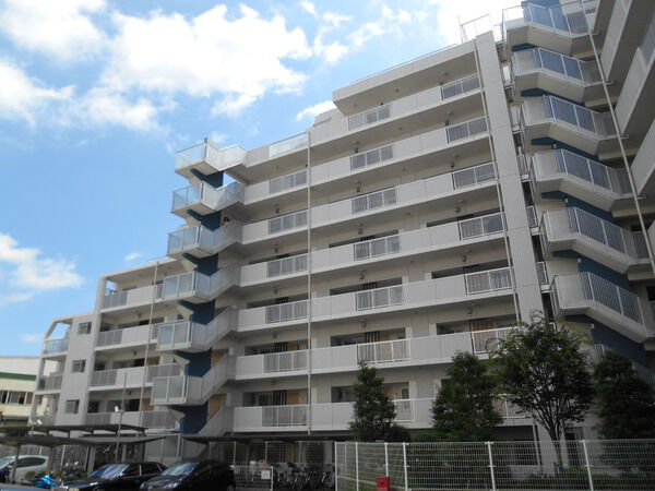 【グランスイート昭島】外観写真