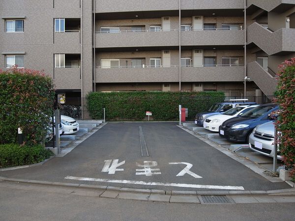 【サーパスつつじヶ丘】駐車スペース※他、平置有り