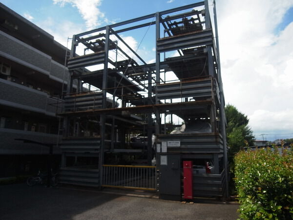 【つつじケ丘ダイヤモンドマンション】駐車場