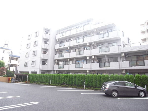 【エスカイアつつじヶ丘】外観写真