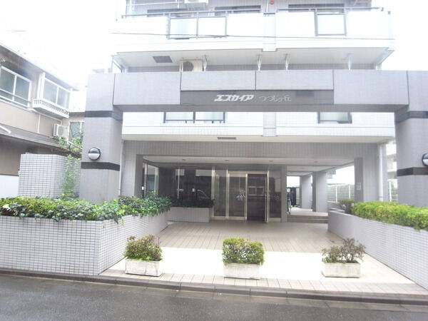 【エスカイアつつじヶ丘】ｴﾝﾄﾗﾝｽ