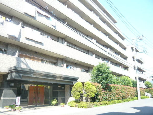 【ランドコートつつじヶ丘】建物外観