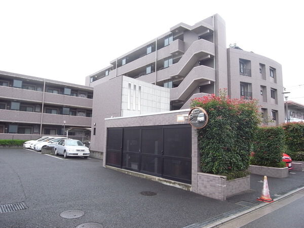 【カザベーラ調布つつじヶ丘】外観写真