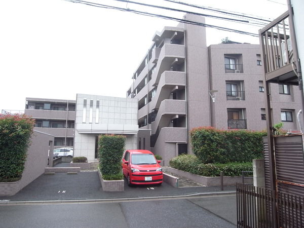 【カザベーラ調布つつじヶ丘】外観写真