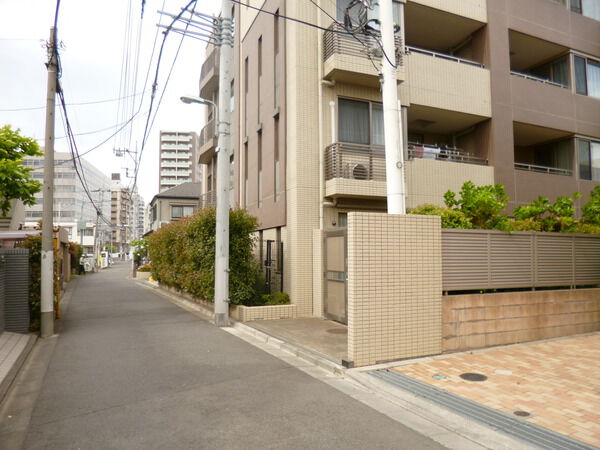 ブランズ調布 3枚目 ブランズ調布