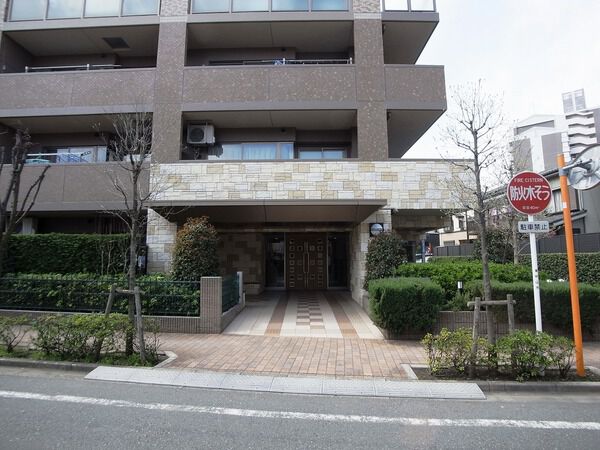 【レクセルマンション久米川】エントランス