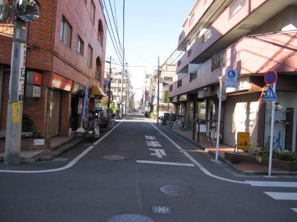 【エスカイア久米川】前面道路 【エスカイア久米川】前面道路