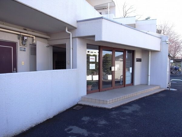 【武蔵野サンハイツ久米川】エントランス