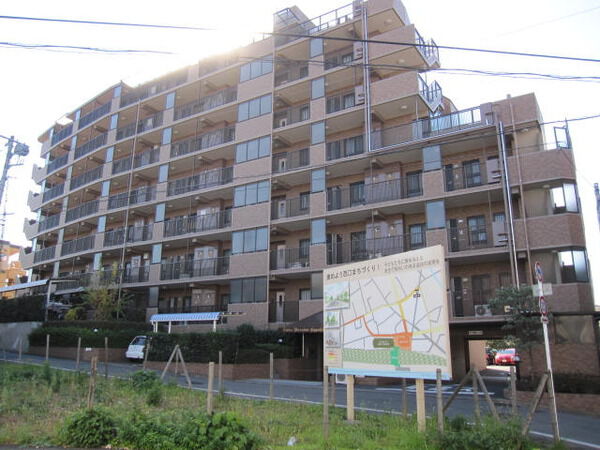 【ライオンズマンション東村山第5】外観