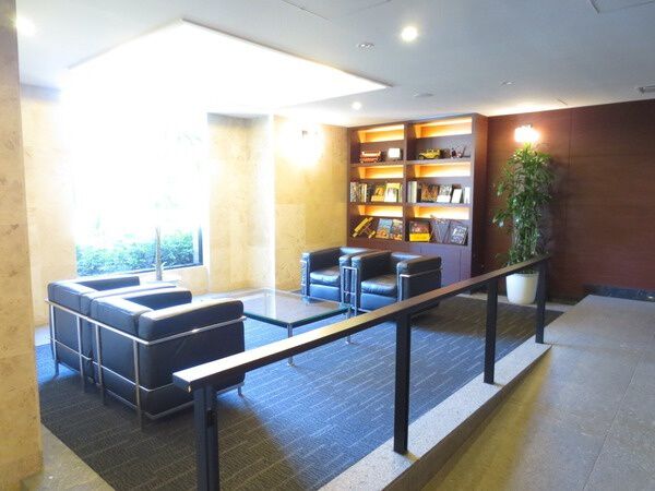 【プラウド国立】共用エントランス 【プラウド国立】共用エントランス