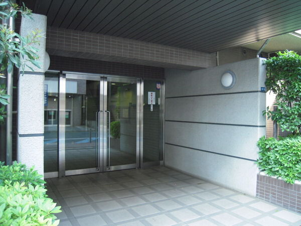 【コンフォール清瀬駅前】エントランス 【コンフォール清瀬駅前】エントランス