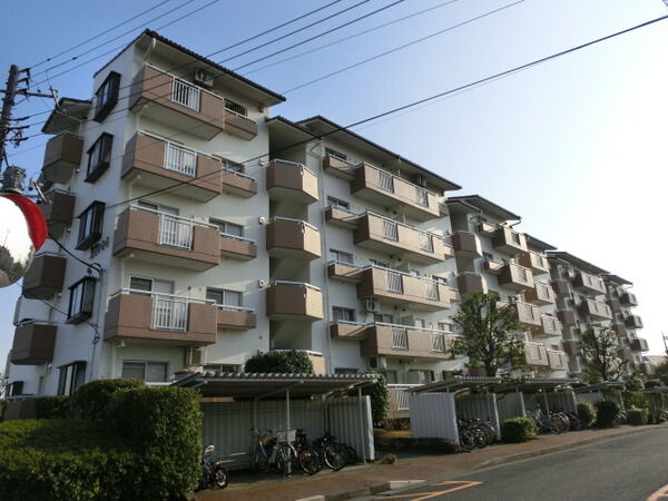 【多摩ニュータウングリーンコープ落合団地】外観