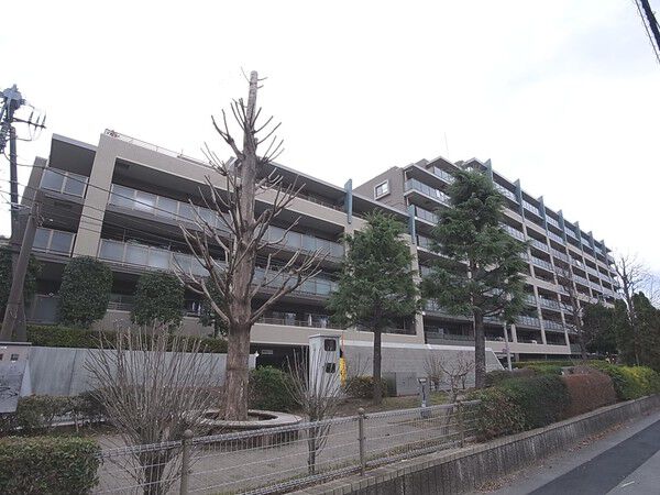 【ライオンズガーデン多摩永山】外観写真 【ライオンズガーデン多摩永山】外観写真