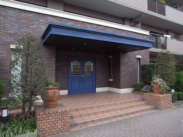 【ルネ小金井公園】エントランス