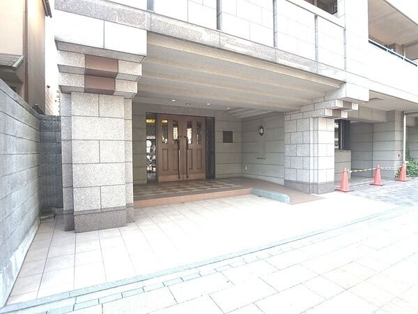 【ナイスアーバンステイツ鶴見中央】エントランス 【ナイスアーバンステイツ鶴見中央】エントランス