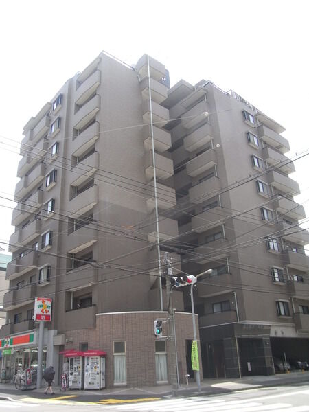 リブゼ横浜ベイスクエア 2枚目 リブゼ横浜ベイスクエア