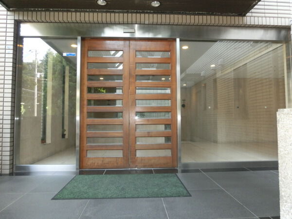 【ベルシェール山手】エントランス