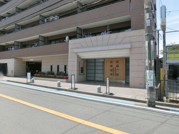 【コスモ星川パークステージ】エントランス