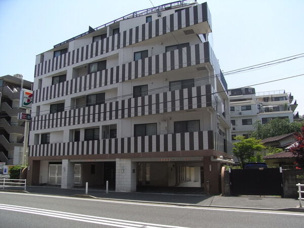 ロワール岸根公園