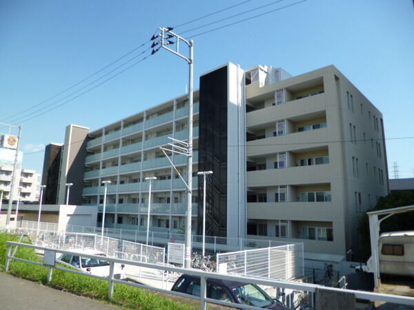 【アールブラン綱島】外観