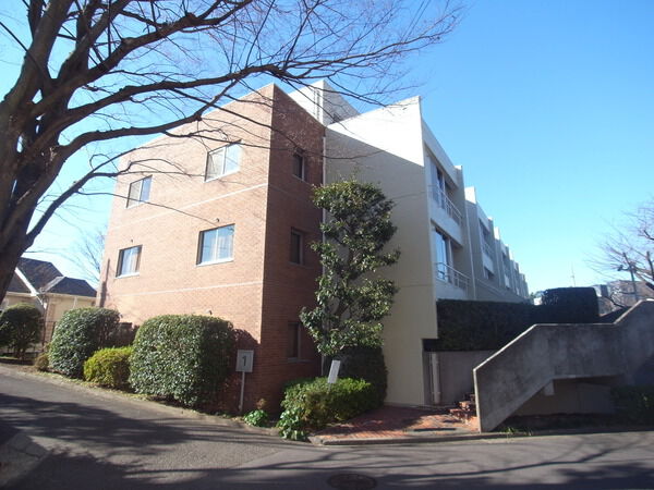 大倉山ヒルタウン