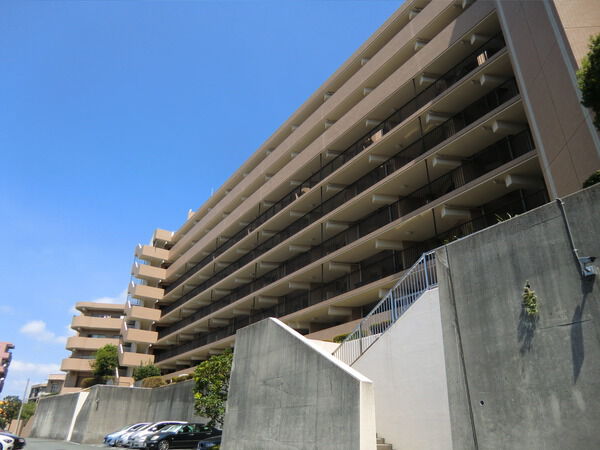 【モアクレスト南まきが原】建物外観