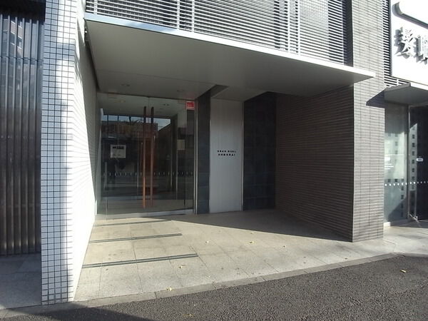 【グランノエル青葉台】エントランス