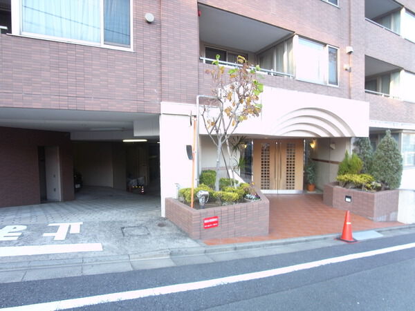【プレシャスヒルズたまプラーザ】エントランス