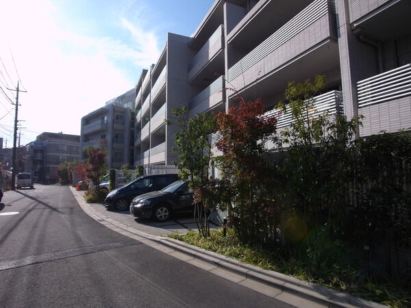 【ライオンズたまプラーザ美しが丘テラス】マンション外観