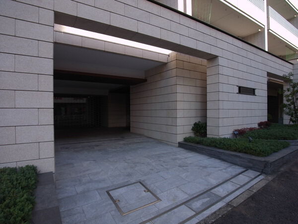 【ライオンズたまプラーザ美しが丘テラス】エントランス