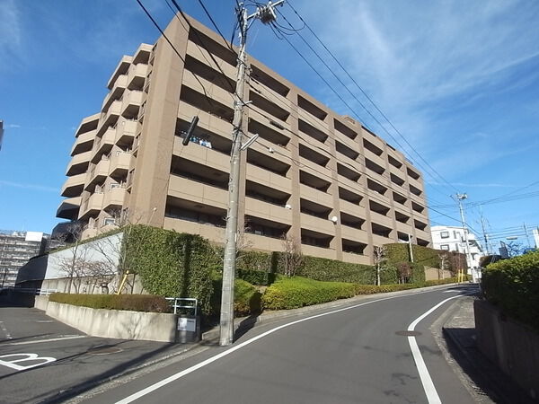 【オーベル青葉台つつじが丘】外観