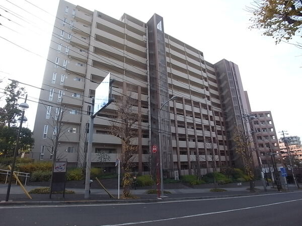 【ドレッセ青葉台】外観
