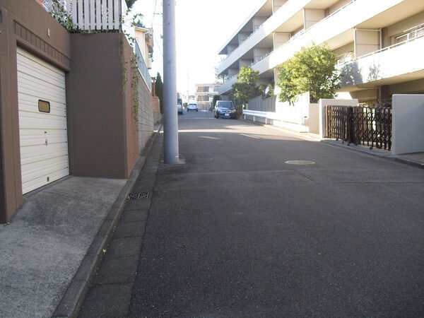 【藤が丘南パークハウス】前面道路環境