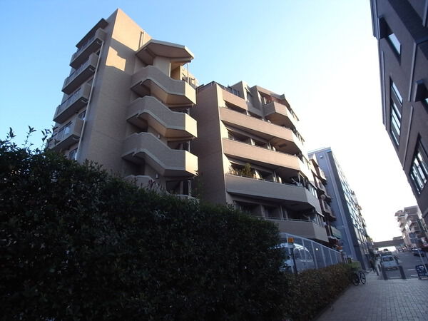 アルス仲町台せせらぎ公園 2枚目 アルス仲町台せせらぎ公園