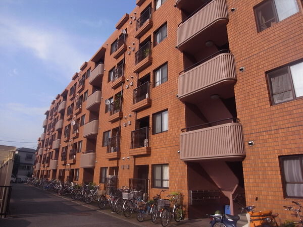 【新川崎グランドハイツ】外観写真