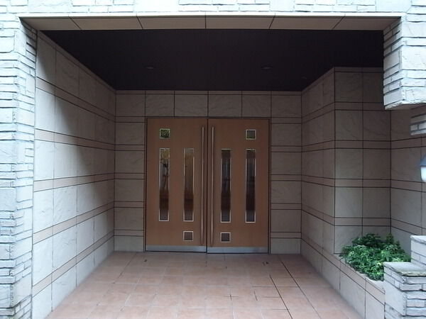 【セントラルコート武蔵小杉】エントランス