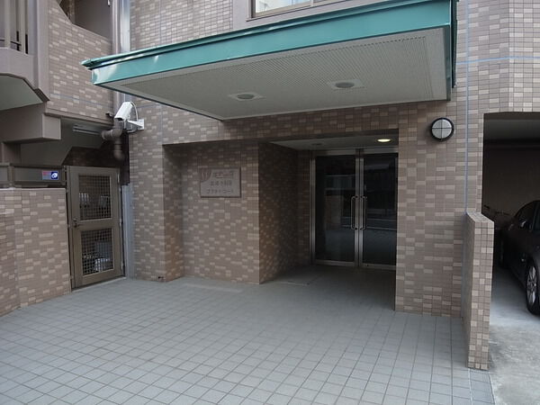 【モナークマンション武蔵小杉Ⅱプラチナコート】エントランス周辺