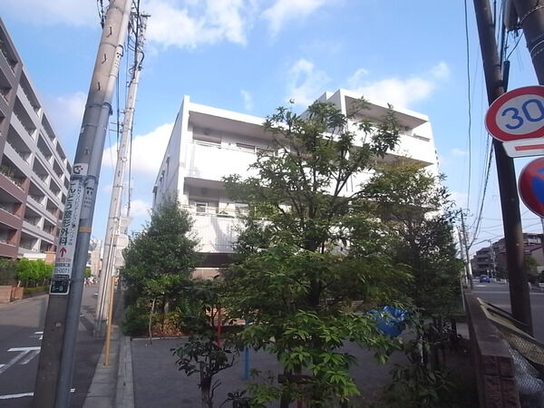 ライオンズステージ武蔵新城