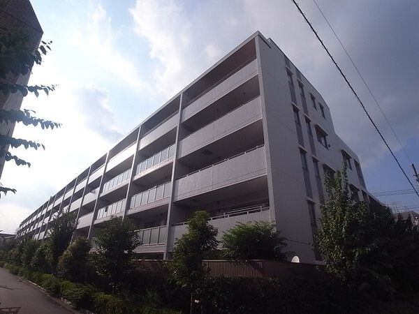 ライオンズステージ武蔵新城