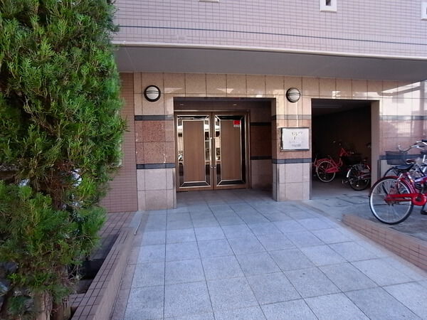 【マイキャッスル中野島弐番館】エントランス 【マイキャッスル中野島弐番館】エントランス