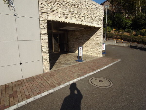 【ヒルズ鷺沼フォレスタージュ】エントランス 【ヒルズ鷺沼フォレスタージュ】エントランス