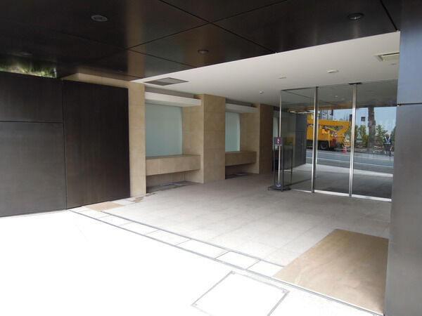 【イニシア鷺沼】エントランス1 【イニシア鷺沼】エントランス1